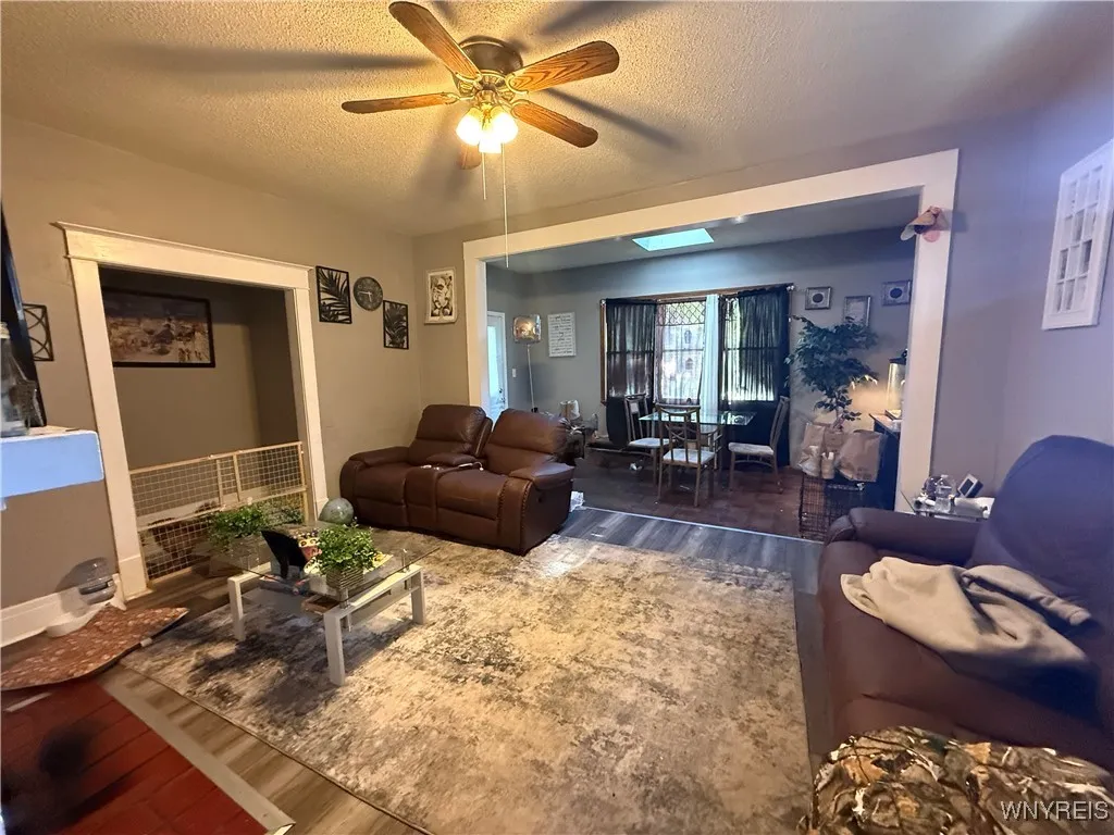 276 Choate Avenue, Buffalo, New York 14220, Buffalo, New York 14220, 6 Bedrooms Bedrooms, ,2 BathroomsBathrooms,Residential,For Sale,276 Choate Avenue, Buffalo, New York 14220,0,B1648538