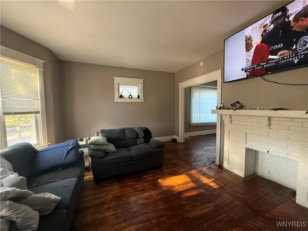 276 Choate Avenue, Buffalo, New York 14220, Buffalo, New York 14220, 6 Bedrooms Bedrooms, ,2 BathroomsBathrooms,Residential,For Sale,276 Choate Avenue, Buffalo, New York 14220,0,B1648538