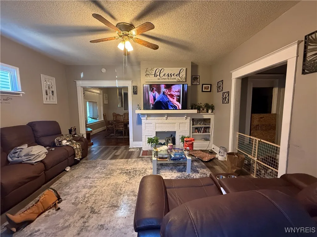 276 Choate Avenue, Buffalo, New York 14220, Buffalo, New York 14220, 6 Bedrooms Bedrooms, ,2 BathroomsBathrooms,Residential,For Sale,276 Choate Avenue, Buffalo, New York 14220,0,B1648538