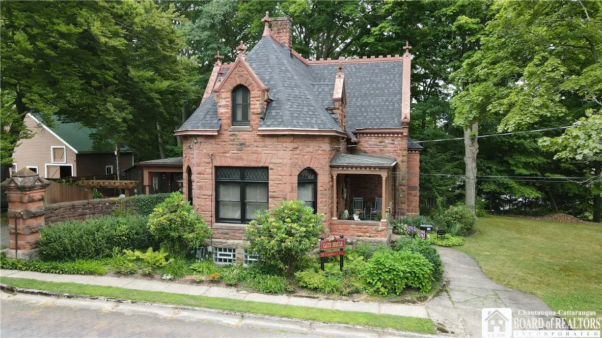 55 Lambert Avenue, Pomfret, New York 14063, Pomfret, New York 14063, 3 Bedrooms Bedrooms, 8 Rooms Rooms,1 BathroomBathrooms,Residential,For Sale,55 Lambert Avenue, Pomfret, New York 14063,0,R1648495