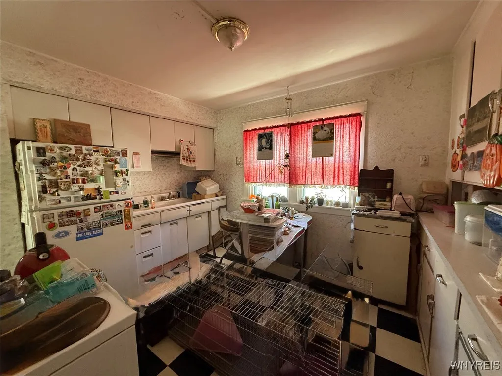 638 Highgate Avenue, Buffalo, New York 14215, Buffalo, New York 14215, 4 Bedrooms Bedrooms, ,2 BathroomsBathrooms,Residential,For Sale,638 Highgate Avenue, Buffalo, New York 14215,0,B1648533