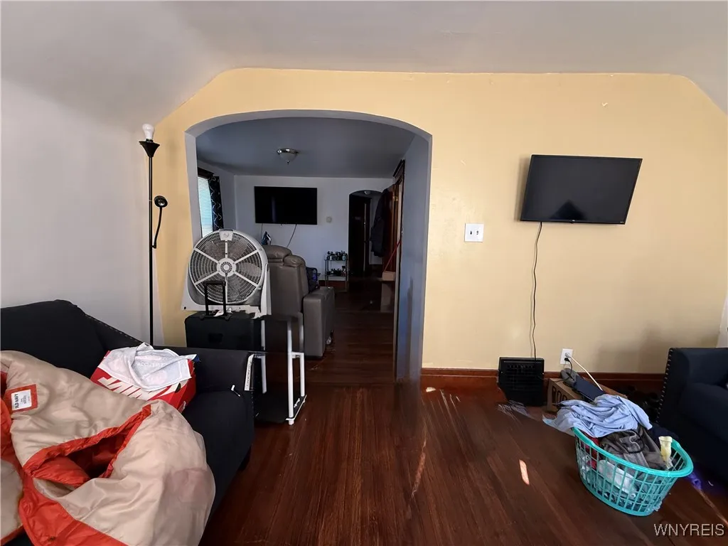 638 Highgate Avenue, Buffalo, New York 14215, Buffalo, New York 14215, 4 Bedrooms Bedrooms, ,2 BathroomsBathrooms,Residential,For Sale,638 Highgate Avenue, Buffalo, New York 14215,0,B1648533
