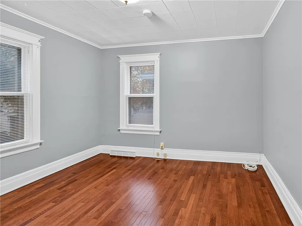 361 Augustine Street, Rochester, New York 14613, Rochester, New York 14613, 4 Bedrooms Bedrooms, 7 Rooms Rooms,2 BathroomsBathrooms,Residential,For Sale,361 Augustine Street, Rochester, New York 14613,0,R1647644