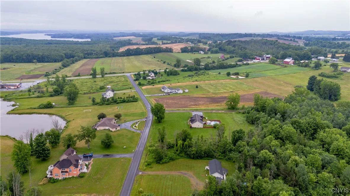 VERY NICE HOMES IN MISTY MEADOWS!!