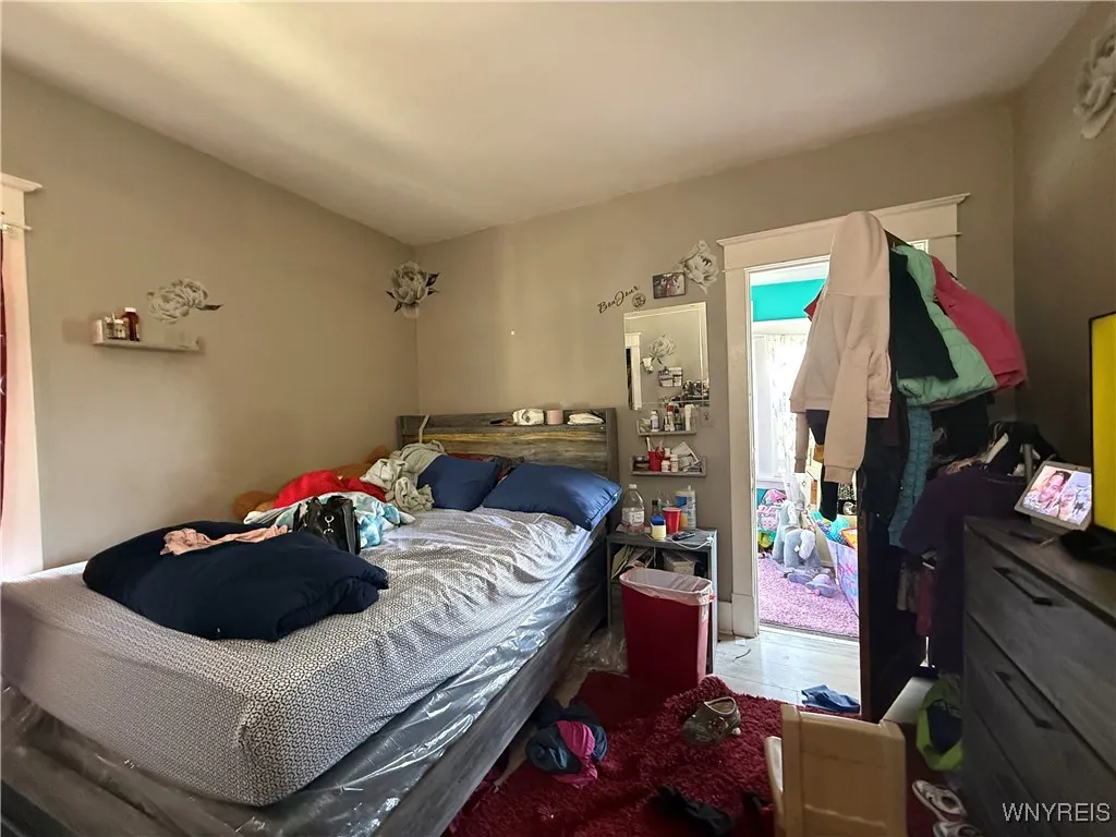 240 Lisbon Avenue, Buffalo, New York 14215, Buffalo, New York 14215, 6 Bedrooms Bedrooms, ,2 BathroomsBathrooms,Residential,For Sale,240 Lisbon Avenue, Buffalo, New York 14215,0,B1647223