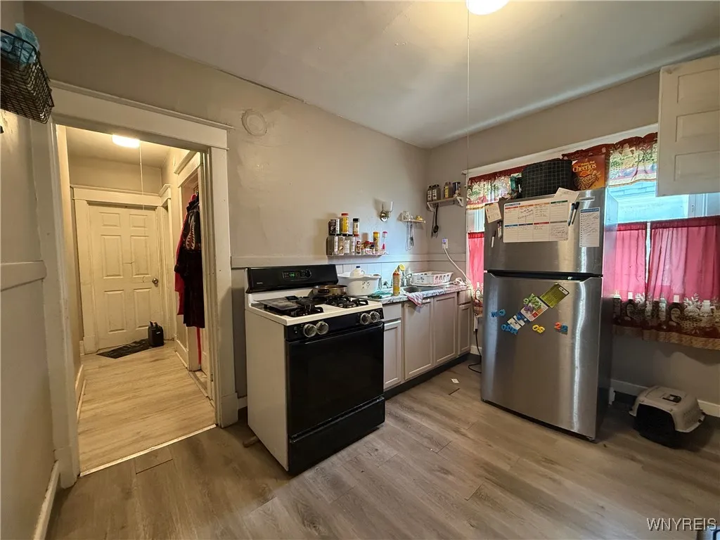 240 Lisbon Avenue, Buffalo, New York 14215, Buffalo, New York 14215, 6 Bedrooms Bedrooms, ,2 BathroomsBathrooms,Residential,For Sale,240 Lisbon Avenue, Buffalo, New York 14215,0,B1647223