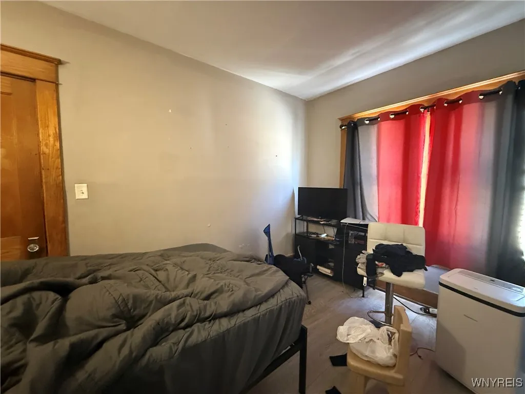 240 Lisbon Avenue, Buffalo, New York 14215, Buffalo, New York 14215, 6 Bedrooms Bedrooms, ,2 BathroomsBathrooms,Residential,For Sale,240 Lisbon Avenue, Buffalo, New York 14215,0,B1647223