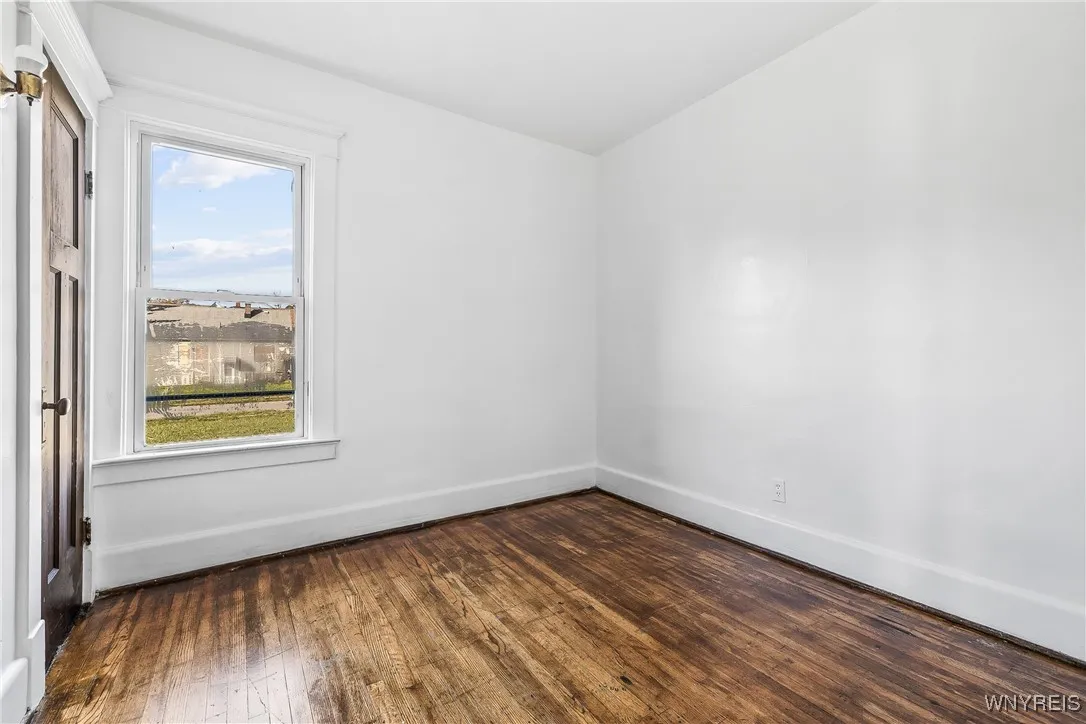 1314 East Ferry Street N, Buffalo, New York 14211, Buffalo, New York 14211, 6 Bedrooms Bedrooms, ,2 BathroomsBathrooms,Residential,For Sale,1314 East Ferry Street N, Buffalo, New York 14211,0,B1648732