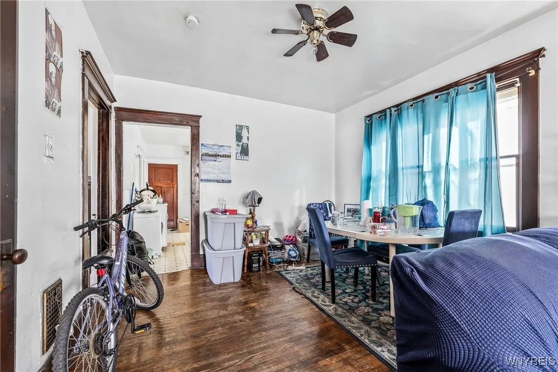 1314 East Ferry Street N, Buffalo, New York 14211, Buffalo, New York 14211, 6 Bedrooms Bedrooms, ,2 BathroomsBathrooms,Residential,For Sale,1314 East Ferry Street N, Buffalo, New York 14211,0,B1648732