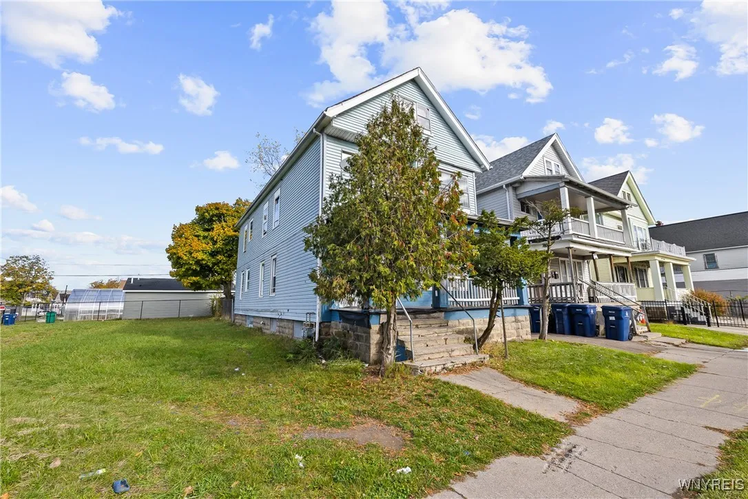 1314 East Ferry Street N, Buffalo, New York 14211, Buffalo, New York 14211, 6 Bedrooms Bedrooms, ,2 BathroomsBathrooms,Residential,For Sale,1314 East Ferry Street N, Buffalo, New York 14211,0,B1648732