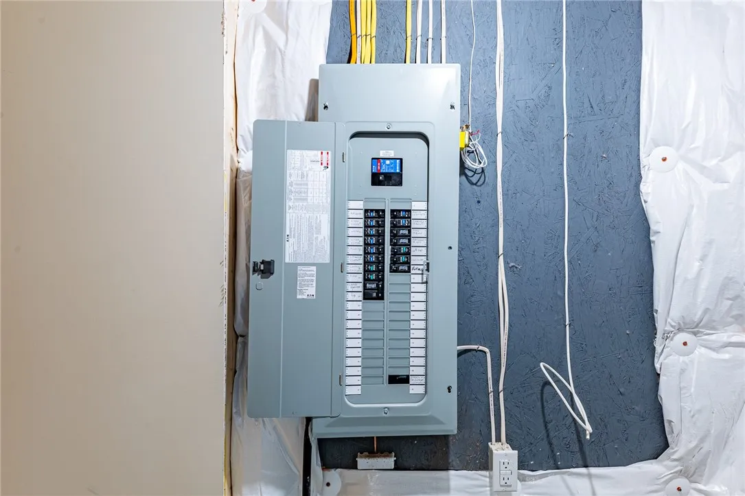 6122 Villa Fina Drive, Ontario, New York 14519, Ontario, New York 14519, 3 Bedrooms Bedrooms, 5 Rooms Rooms,2 BathroomsBathrooms,Residential,For Sale,6122 Villa Fina Drive, Ontario, New York 14519,0,R1648749