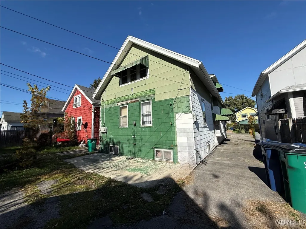 145 Shirley Avenue, Buffalo, New York 14215, Buffalo, New York 14215, 3 Bedrooms Bedrooms, ,2 BathroomsBathrooms,Residential,For Sale,145 Shirley Avenue, Buffalo, New York 14215,0,B1648385