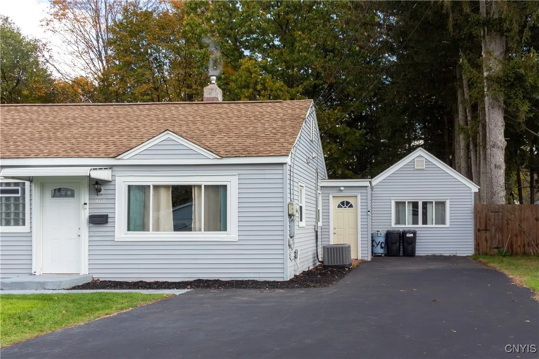 408 Allen Road, Clay, New York 13212, Clay, New York 13212, 3 Bedrooms Bedrooms, 6 Rooms Rooms,1 BathroomBathrooms,Residential,For Sale,408 Allen Road, Clay, New York 13212,0,S1648212