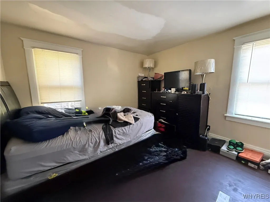 196 Lasalle Avenue, Buffalo, New York 14214, Buffalo, New York 14214, 6 Bedrooms Bedrooms, ,2 BathroomsBathrooms,Residential,For Sale,196 Lasalle Avenue, Buffalo, New York 14214,0,B1648378