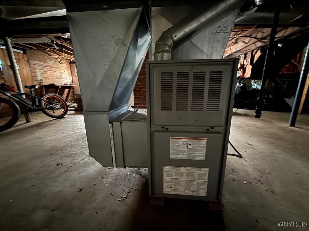 196 Lasalle Avenue, Buffalo, New York 14214, Buffalo, New York 14214, 6 Bedrooms Bedrooms, ,2 BathroomsBathrooms,Residential,For Sale,196 Lasalle Avenue, Buffalo, New York 14214,0,B1648378