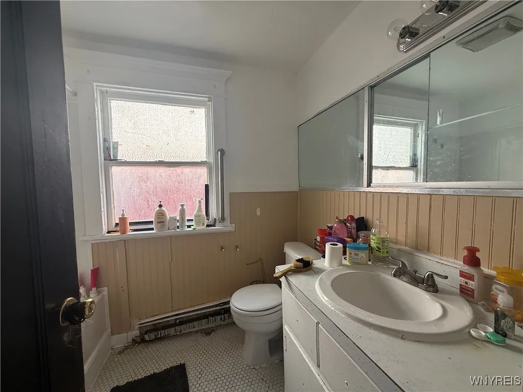154 Minnesota Avenue, Buffalo, New York 14214, Buffalo, New York 14214, 6 Bedrooms Bedrooms, ,2 BathroomsBathrooms,Residential,For Sale,154 Minnesota Avenue, Buffalo, New York 14214,0,B1648300