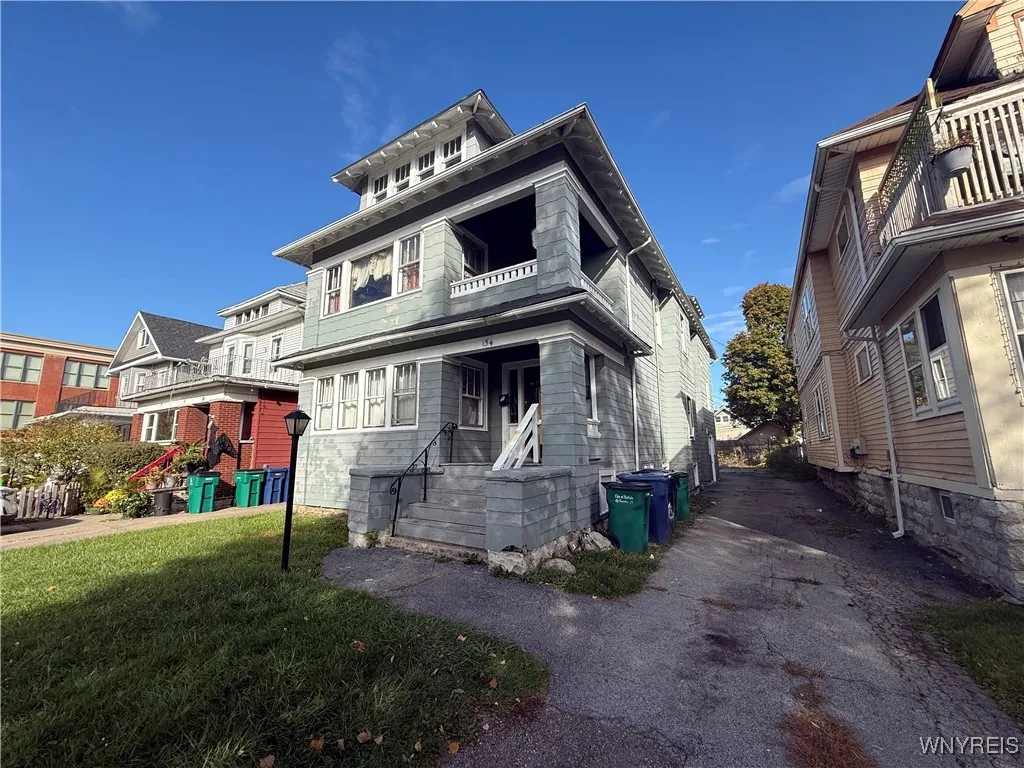 154 Minnesota Avenue, Buffalo, New York 14214, Buffalo, New York 14214, 6 Bedrooms Bedrooms, ,2 BathroomsBathrooms,Residential,For Sale,154 Minnesota Avenue, Buffalo, New York 14214,0,B1648300
