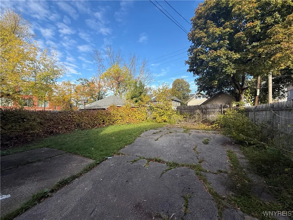 154 Minnesota Avenue, Buffalo, New York 14214, Buffalo, New York 14214, 6 Bedrooms Bedrooms, ,2 BathroomsBathrooms,Residential,For Sale,154 Minnesota Avenue, Buffalo, New York 14214,0,B1648300