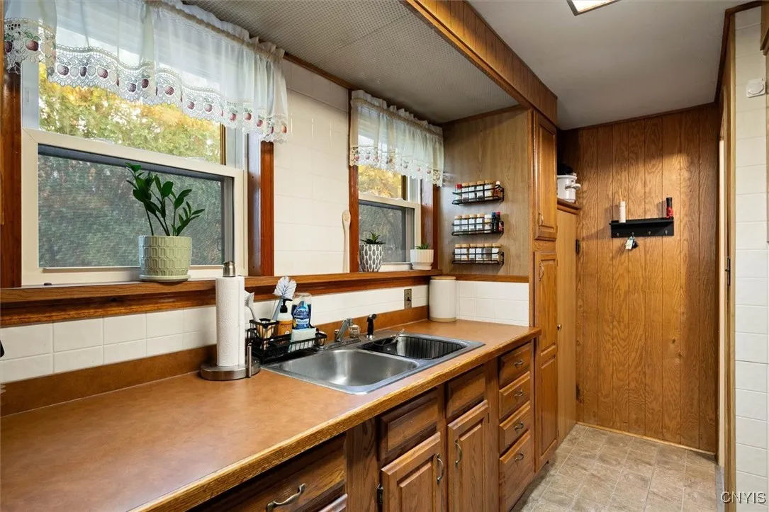 808 Calvert Street, Rome, New York 13440, Rome, New York 13440, 2 Bedrooms Bedrooms, 4 Rooms Rooms,1 BathroomBathrooms,Residential,For Sale,808 Calvert Street, Rome, New York 13440,0,S1648057