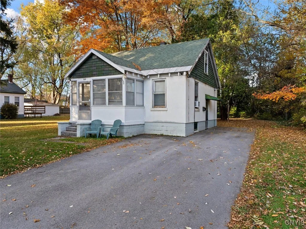 808 Calvert Street, Rome, New York 13440, Rome, New York 13440, 2 Bedrooms Bedrooms, 4 Rooms Rooms,1 BathroomBathrooms,Residential,For Sale,808 Calvert Street, Rome, New York 13440,0,S1648057