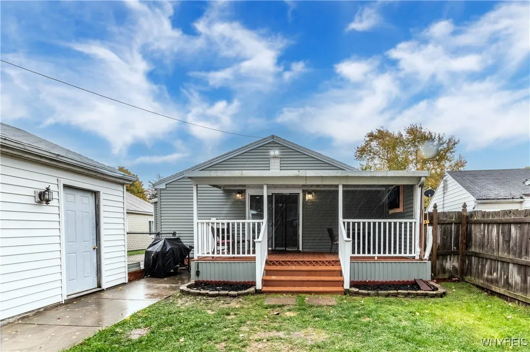 80 State St, Tonawanda, New York 14150, Tonawanda, New York 14150, 3 Bedrooms Bedrooms, 6 Rooms Rooms,1 BathroomBathrooms,Residential,For Sale,80 State St, Tonawanda, New York 14150,0,B1648613