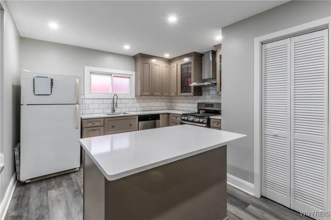 80 State St, Tonawanda, New York 14150, Tonawanda, New York 14150, 3 Bedrooms Bedrooms, 6 Rooms Rooms,1 BathroomBathrooms,Residential,For Sale,80 State St, Tonawanda, New York 14150,0,B1648613