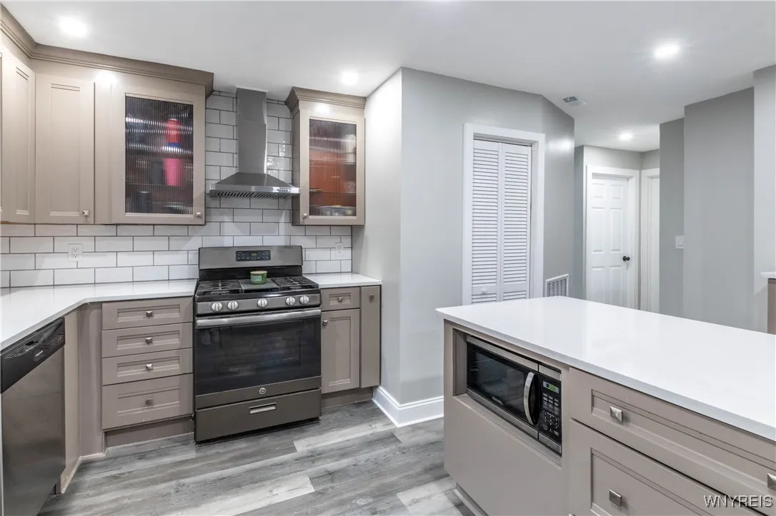 80 State St, Tonawanda, New York 14150, Tonawanda, New York 14150, 3 Bedrooms Bedrooms, 6 Rooms Rooms,1 BathroomBathrooms,Residential,For Sale,80 State St, Tonawanda, New York 14150,0,B1648613