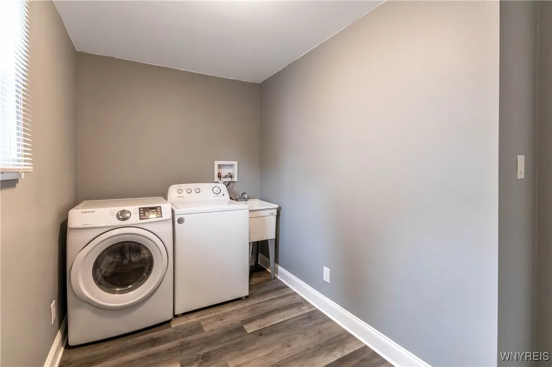 80 State St, Tonawanda, New York 14150, Tonawanda, New York 14150, 3 Bedrooms Bedrooms, 6 Rooms Rooms,1 BathroomBathrooms,Residential,For Sale,80 State St, Tonawanda, New York 14150,0,B1648613