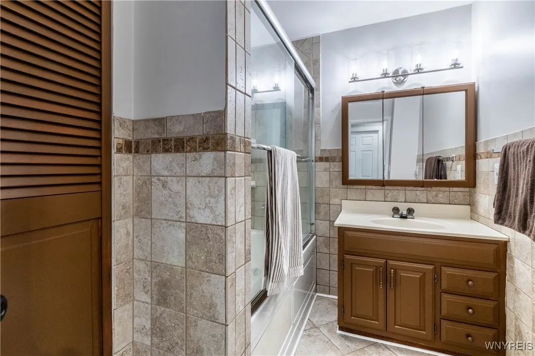 80 State St, Tonawanda, New York 14150, Tonawanda, New York 14150, 3 Bedrooms Bedrooms, 6 Rooms Rooms,1 BathroomBathrooms,Residential,For Sale,80 State St, Tonawanda, New York 14150,0,B1648613