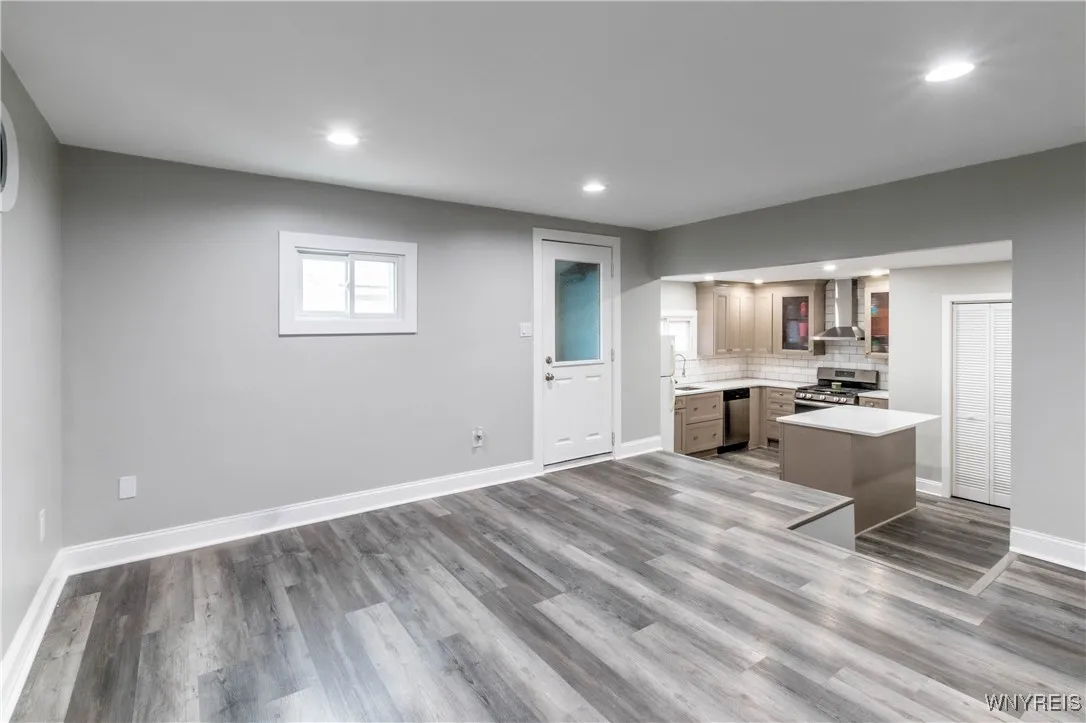 80 State St, Tonawanda, New York 14150, Tonawanda, New York 14150, 3 Bedrooms Bedrooms, 6 Rooms Rooms,1 BathroomBathrooms,Residential,For Sale,80 State St, Tonawanda, New York 14150,0,B1648613