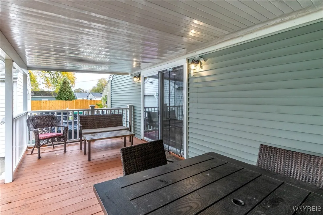 80 State St, Tonawanda, New York 14150, Tonawanda, New York 14150, 3 Bedrooms Bedrooms, 6 Rooms Rooms,1 BathroomBathrooms,Residential,For Sale,80 State St, Tonawanda, New York 14150,0,B1648613