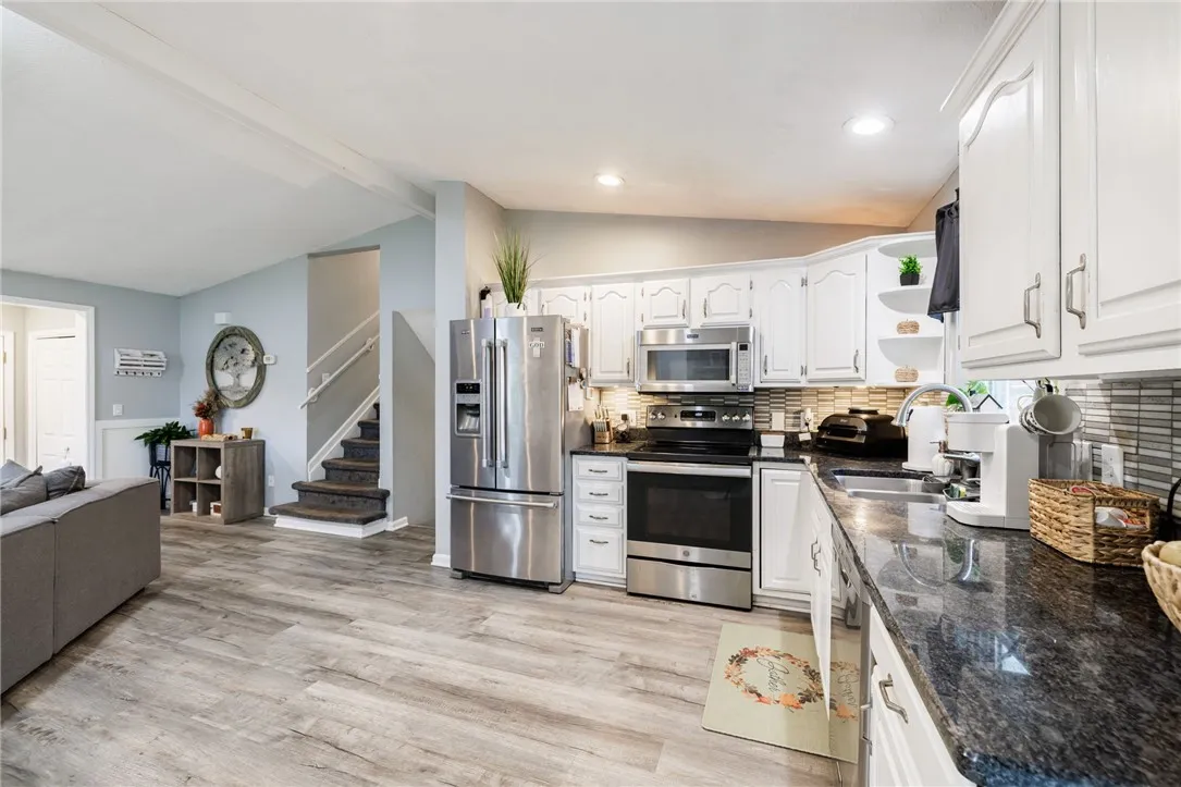 8495 Stringham Drive, Batavia, New York 14020, Batavia, New York 14020, 4 Bedrooms Bedrooms, 7 Rooms Rooms,2 BathroomsBathrooms,Residential,For Sale,8495 Stringham Drive, Batavia, New York 14020,0,R1648698