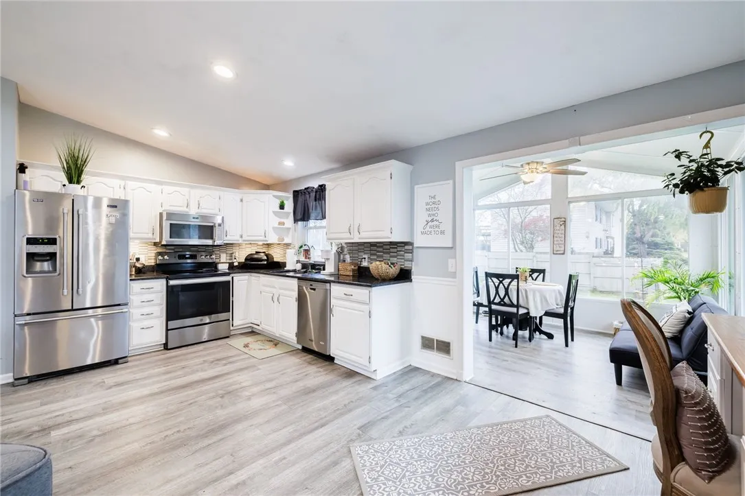 8495 Stringham Drive, Batavia, New York 14020, Batavia, New York 14020, 4 Bedrooms Bedrooms, 7 Rooms Rooms,2 BathroomsBathrooms,Residential,For Sale,8495 Stringham Drive, Batavia, New York 14020,0,R1648698