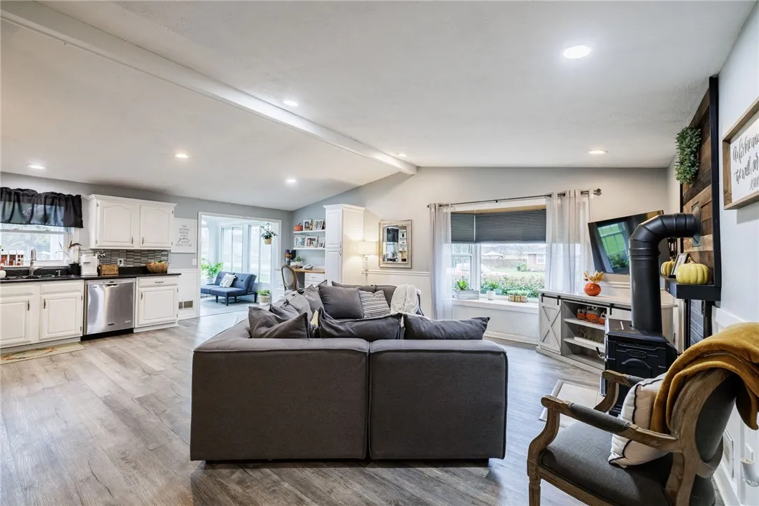 8495 Stringham Drive, Batavia, New York 14020, Batavia, New York 14020, 4 Bedrooms Bedrooms, 7 Rooms Rooms,2 BathroomsBathrooms,Residential,For Sale,8495 Stringham Drive, Batavia, New York 14020,0,R1648698