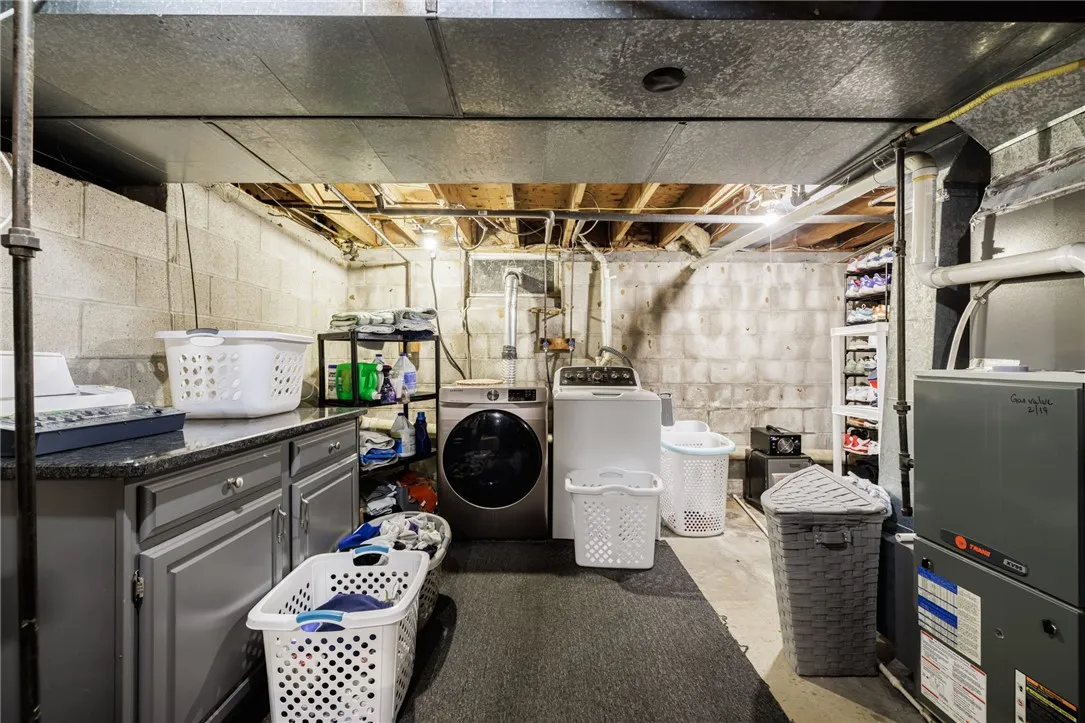 8495 Stringham Drive, Batavia, New York 14020, Batavia, New York 14020, 4 Bedrooms Bedrooms, 7 Rooms Rooms,2 BathroomsBathrooms,Residential,For Sale,8495 Stringham Drive, Batavia, New York 14020,0,R1648698