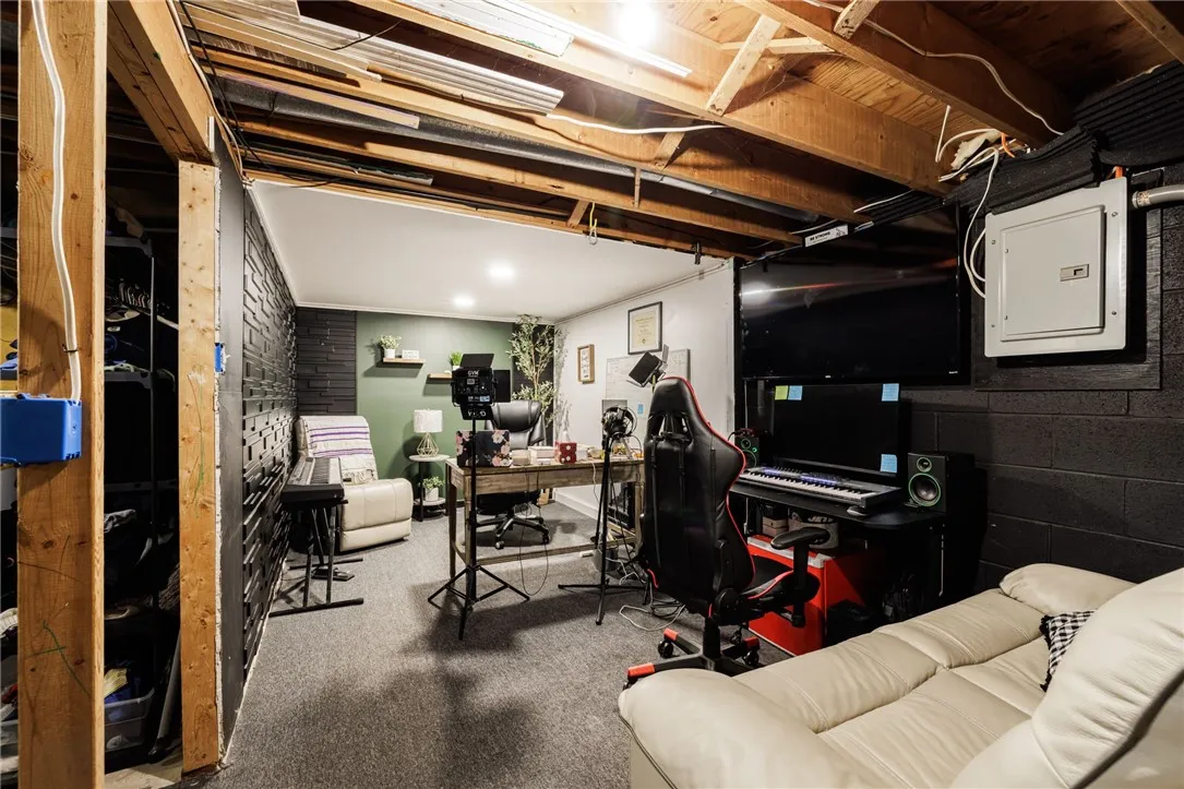 8495 Stringham Drive, Batavia, New York 14020, Batavia, New York 14020, 4 Bedrooms Bedrooms, 7 Rooms Rooms,2 BathroomsBathrooms,Residential,For Sale,8495 Stringham Drive, Batavia, New York 14020,0,R1648698