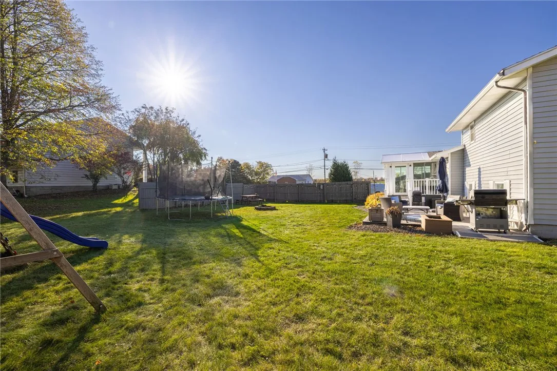 8495 Stringham Drive, Batavia, New York 14020, Batavia, New York 14020, 4 Bedrooms Bedrooms, 7 Rooms Rooms,2 BathroomsBathrooms,Residential,For Sale,8495 Stringham Drive, Batavia, New York 14020,0,R1648698