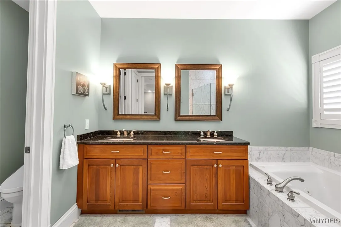 6603 Mulligan Drive, Lockport Town, New York 14094, Lockport Town, New York 14094, 3 Bedrooms Bedrooms, 7 Rooms Rooms,3 BathroomsBathrooms,Residential,For Sale,6603 Mulligan Drive, Lockport Town, New York 14094,0,B1648289