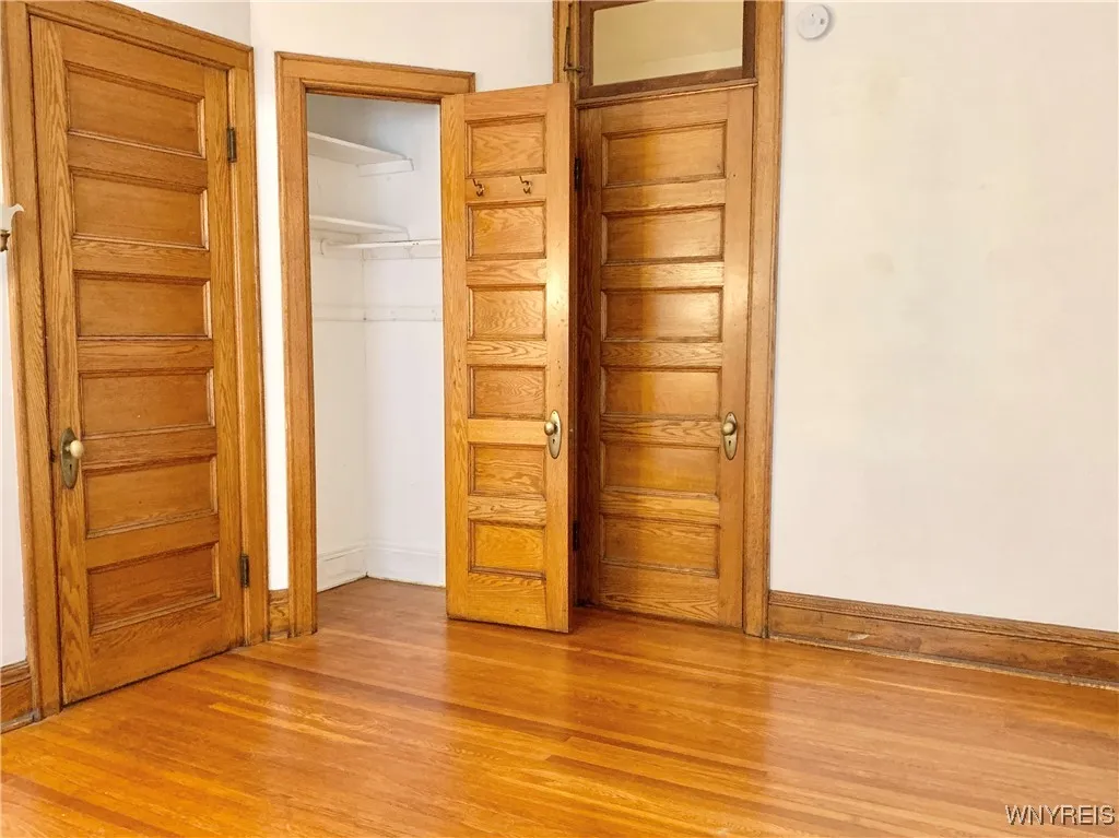 242 Bryant Street 3a, Buffalo, New York 14222, Buffalo, New York 14222, 2 Bedrooms Bedrooms, 6 Rooms Rooms,1 BathroomBathrooms,Residential Lease,For Rent,242 Bryant Street 3a, Buffalo, New York 14222,0,B1648319