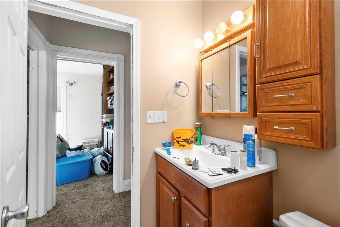 1129 Hilton Avenue, Utica, New York 13501, Utica, New York 13501, 4 Bedrooms Bedrooms, 10 Rooms Rooms,1 BathroomBathrooms,Residential,For Sale,1129 Hilton Avenue, Utica, New York 13501,0,R1648733