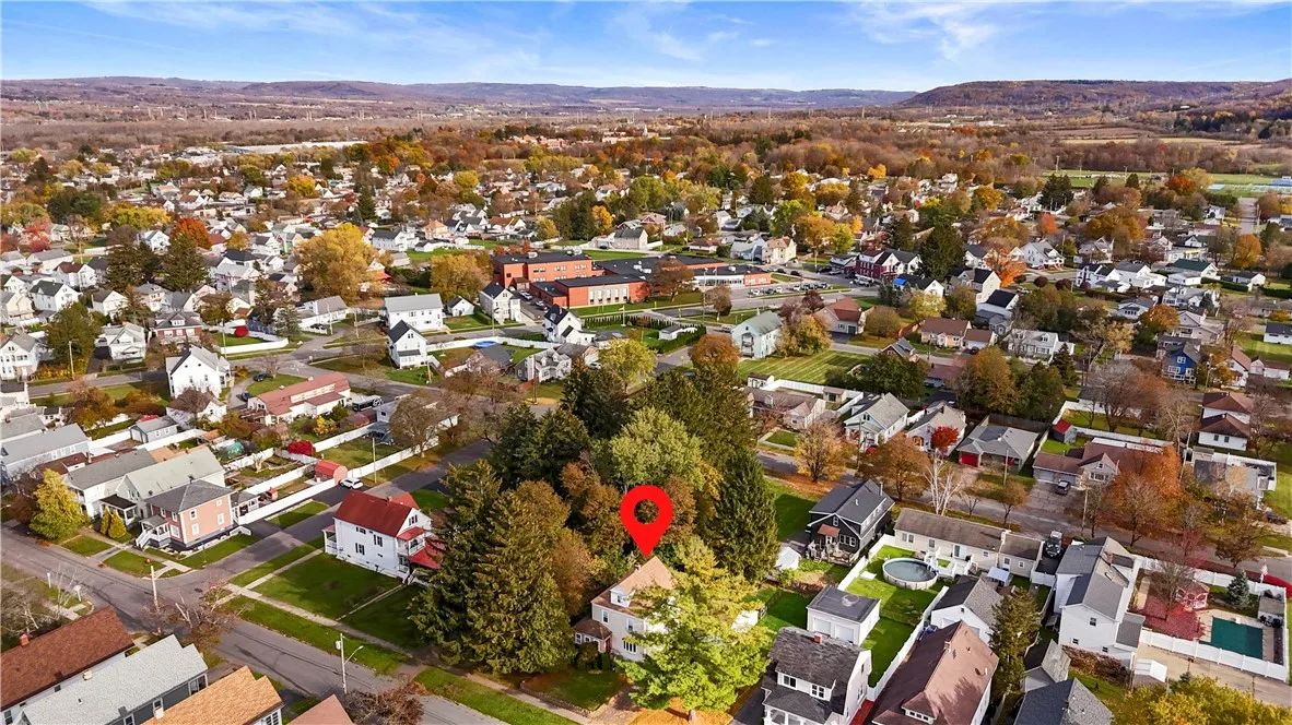 1129 Hilton Avenue, Utica, New York 13501, Utica, New York 13501, 4 Bedrooms Bedrooms, 10 Rooms Rooms,1 BathroomBathrooms,Residential,For Sale,1129 Hilton Avenue, Utica, New York 13501,0,R1648733