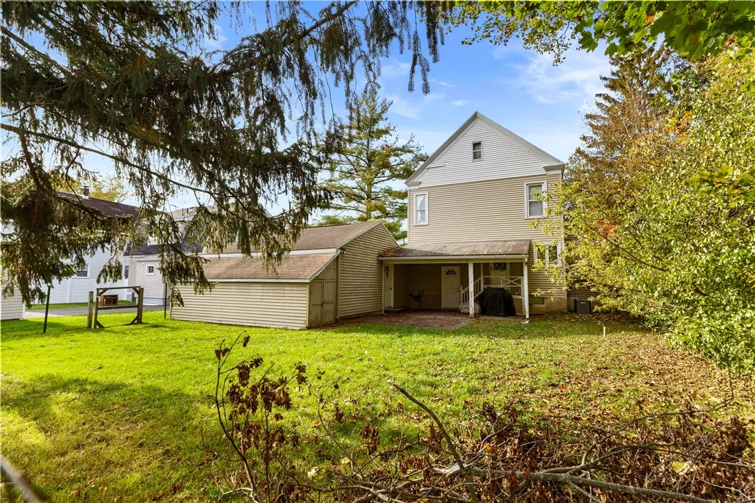 1129 Hilton Avenue, Utica, New York 13501, Utica, New York 13501, 4 Bedrooms Bedrooms, 10 Rooms Rooms,1 BathroomBathrooms,Residential,For Sale,1129 Hilton Avenue, Utica, New York 13501,0,R1648733