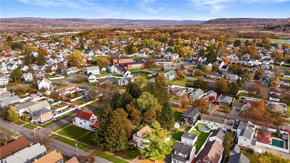 1129 Hilton Avenue, Utica, New York 13501, Utica, New York 13501, 4 Bedrooms Bedrooms, 10 Rooms Rooms,1 BathroomBathrooms,Residential,For Sale,1129 Hilton Avenue, Utica, New York 13501,0,R1648733