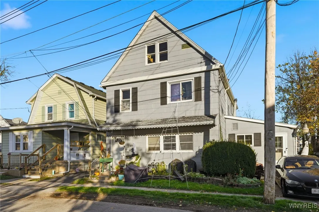 45 Crane Street, Lancaster, New York 14043, Lancaster, New York 14043, 5 Bedrooms Bedrooms, ,3 BathroomsBathrooms,Residential,For Sale,45 Crane Street, Lancaster, New York 14043,0,B1647346