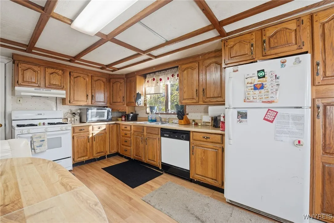 45 Crane Street, Lancaster, New York 14043, Lancaster, New York 14043, 5 Bedrooms Bedrooms, ,3 BathroomsBathrooms,Residential,For Sale,45 Crane Street, Lancaster, New York 14043,0,B1647346