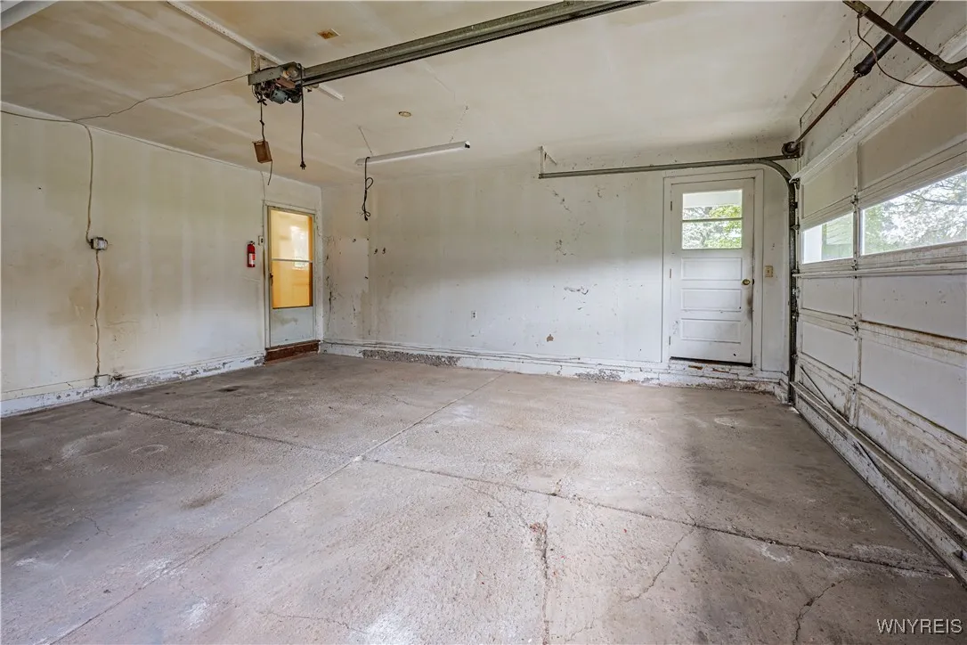 7744 Rochester Road, Royalton, New York 14067, Royalton, New York 14067, 3 Bedrooms Bedrooms, 5 Rooms Rooms,1 BathroomBathrooms,Residential,For Sale,7744 Rochester Road, Royalton, New York 14067,0,B1648301