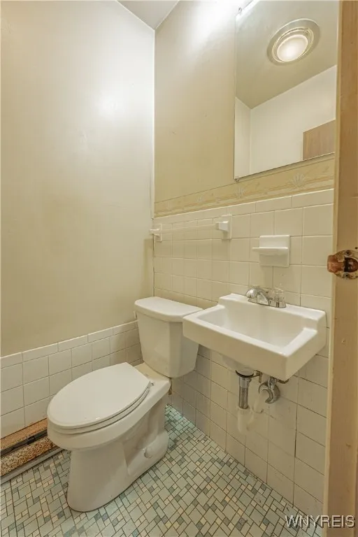 7744 Rochester Road, Royalton, New York 14067, Royalton, New York 14067, 3 Bedrooms Bedrooms, 5 Rooms Rooms,1 BathroomBathrooms,Residential,For Sale,7744 Rochester Road, Royalton, New York 14067,0,B1648301