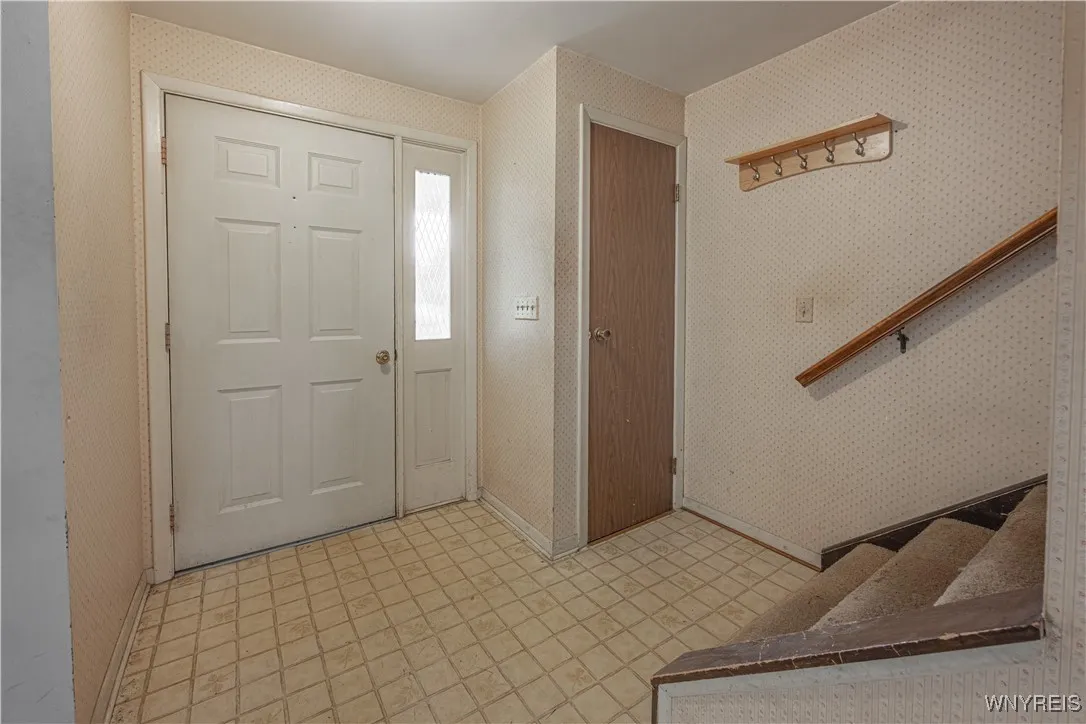 7744 Rochester Road, Royalton, New York 14067, Royalton, New York 14067, 3 Bedrooms Bedrooms, 5 Rooms Rooms,1 BathroomBathrooms,Residential,For Sale,7744 Rochester Road, Royalton, New York 14067,0,B1648301