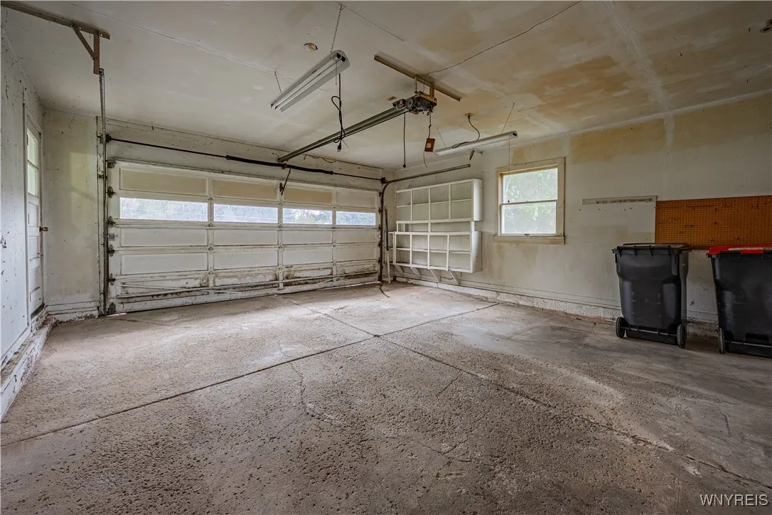 7744 Rochester Road, Royalton, New York 14067, Royalton, New York 14067, 3 Bedrooms Bedrooms, 5 Rooms Rooms,1 BathroomBathrooms,Residential,For Sale,7744 Rochester Road, Royalton, New York 14067,0,B1648301