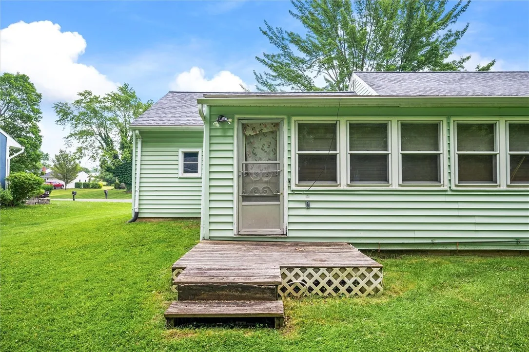 176 Wildbriar Road, Henrietta, New York 14623, Henrietta, New York 14623, 3 Bedrooms Bedrooms, 6 Rooms Rooms,2 BathroomsBathrooms,Residential,For Sale,176 Wildbriar Road, Henrietta, New York 14623,0,R1648760
